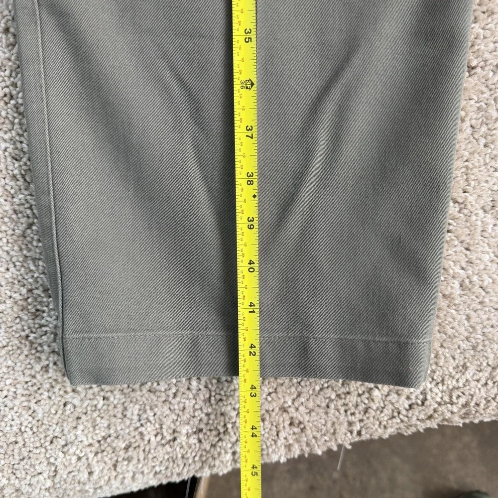 Vintage Dockers Pants Men 36x32 Gray Pleated Twill Classic Fit No Wrinkle Khakis